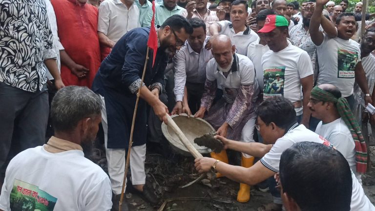 নদী-নালা ও জলাধার খনন কর্মসূচির উদ্বোধন করলেন প্রতিমন্ত্রী সোহেল মঞ্জুর সুমন