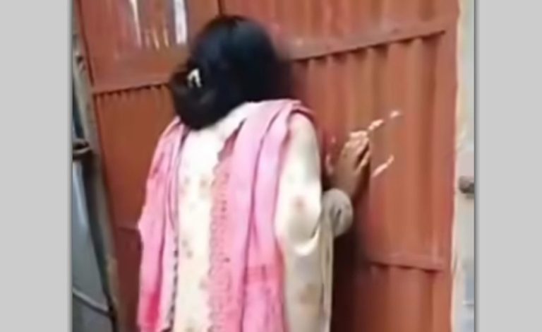 কুড়িগ্রামে প্রেমিকের বিয়ের পর বাড়ির গেটে প্রেমিকার আকুতি, ভিডিও ভাইরাল