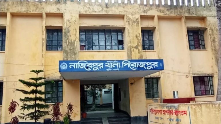 গভীর রাতে ডাকাতির চেষ্টা, গৃহকর্তার প্রতিরোধে নিহত এক ডাকাত