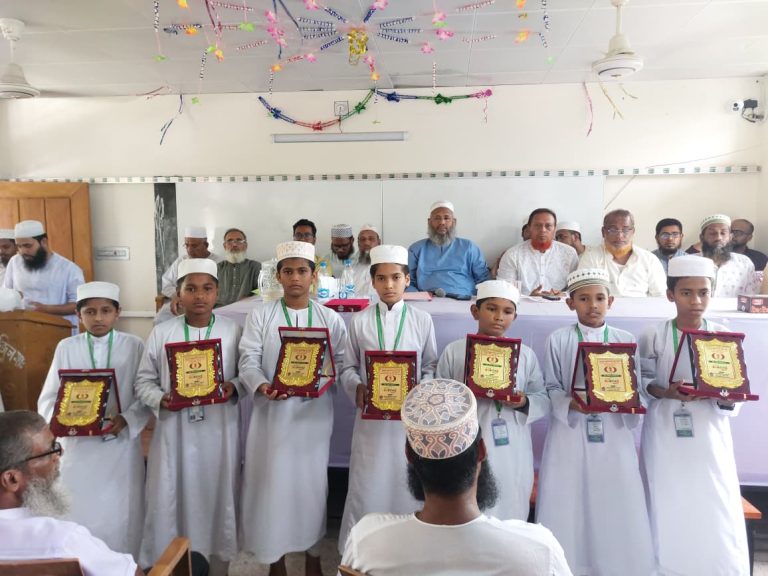 নলছিটি হদুয়া আইডিয়াল একাডেমিতে বৃত্তিপ্রাপ্ত শিক্ষার্থীদের সংবর্ধনা