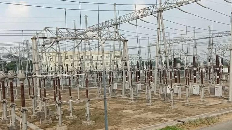 কুড়িগ্রামের দুই উপজেলায় বিদ্যুৎ ও মোবাইল নেটওয়ার্ক বন্ধ