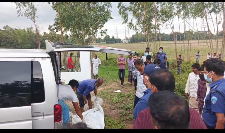 মিরসরাইয়ে ২৩ দিন পর কবর থেকে লাশ উত্তোলন, ময়নাতদন্তে রহস্য উদ্ঘাটনের আশা