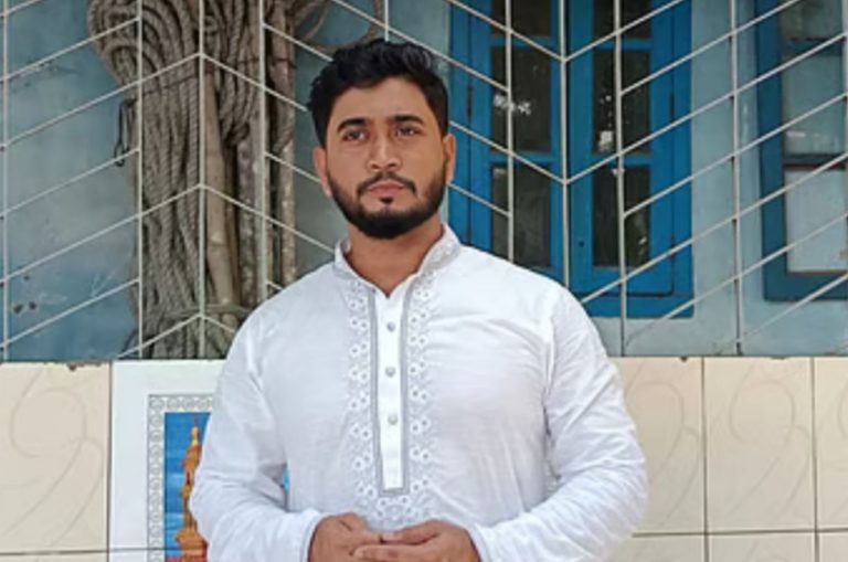 খাগড়াছড়িতে মাইক্রোবাসের ধাক্কায় প্রাণ গেল পর্যটকের, স্ত্রীসহ আহত ২