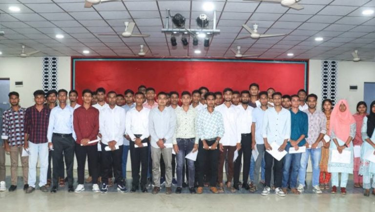 কুড়িগ্রামে মেধা ও যোগ্যতায় পুলিশ কনস্টেবল পদে চাকরি পেলেন ৩৯ জন