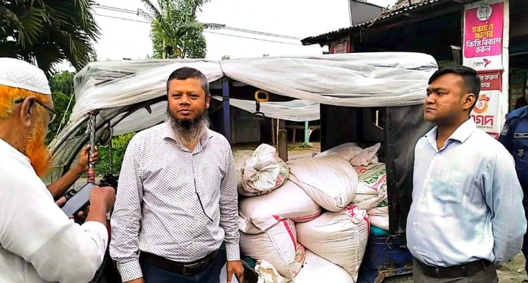 কুড়িগ্রামে ভিজিএফ চাল জব্দ: যুবদল নেতাসহ কয়েকজনের বিরুদ্ধে আত্মসাত ও অনিয়মের অভিযোগ