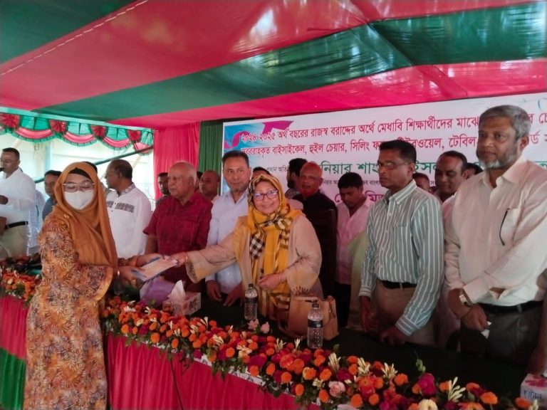 জনগণের মতামতের ভিত্তিতেই হবে আইন প্রণয়ন: নীলফামারীতে প্রকৌশলী শাহরিন ইসলাম চৌধুরী তুহিন