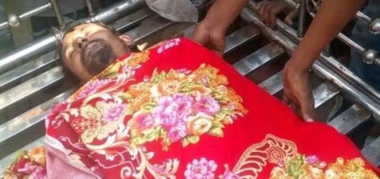 ভূরুঙ্গামারীতে বিদ্যুৎস্পৃষ্ট হয়ে কাঠমিস্ত্রির মৃত্যু