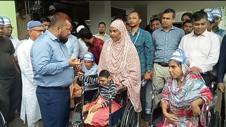 গাইবান্ধায় বিশ্ব অটিজম সচেতনতা দিবস পালিত, প্রতিবন্ধীদের মাঝে সহায়ক উপকরণ বিতরণ