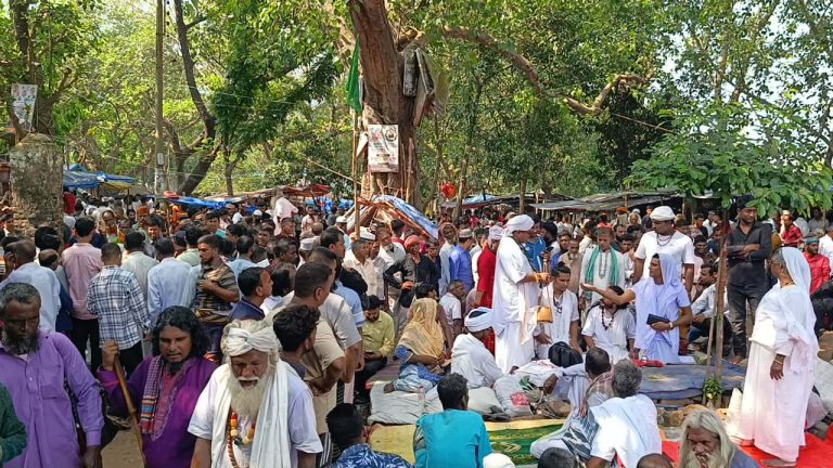 মহাস্থানগড়ে বৈশাখী মেলা শুরু, আধ্যাত্মিকতা ও লোকজ সংস্কৃতির মিলনমেলা