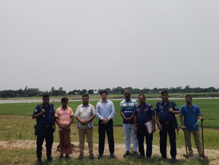 দৌলতপুরে অবৈধ বালু উত্তোলনের দায়ে ২ লাখ টাকা জরিমানা