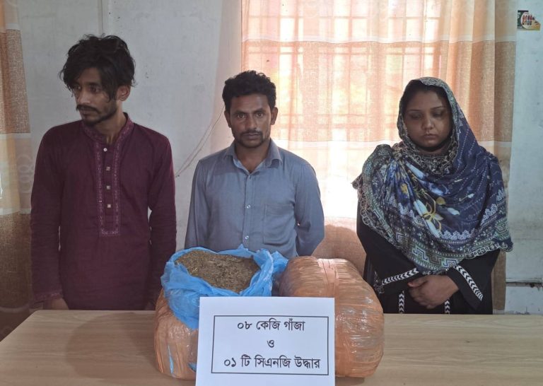 নাঙ্গলকোটে বিদেশি মদ ও গাঁজাসহ আটক ৭ মাদক কারবারি