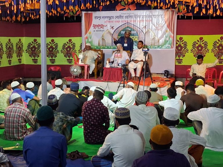 লাকসামে দারুসসুন্নাত নেছারিয়া মাদ্রাসার বার্ষিক ইছালে ছাওয়াব মাহফিল অনুষ্ঠিত