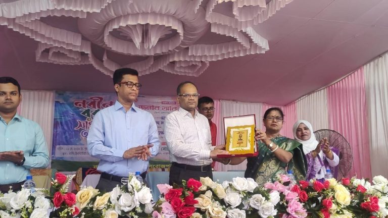 পিরোজপুর নার্সিং ইনস্টিটিউটে নবীন বরণ অনুষ্ঠান অনুষ্ঠিত
