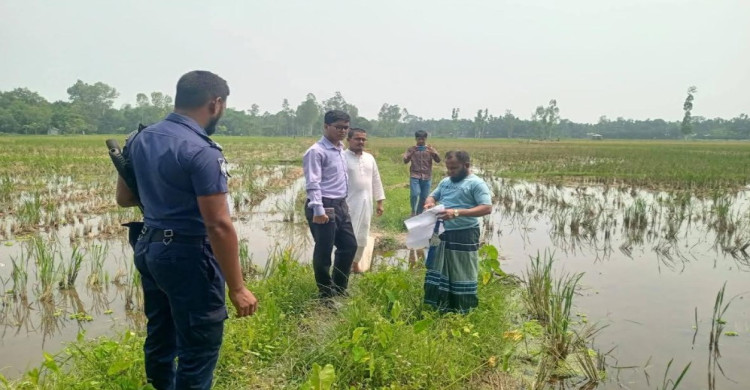 কু‌ড়িগ্রা‌মে ৩০ বছর পর দখলমুক্ত হলো সরকারি রাস্তা