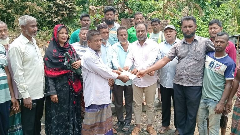 অগ্নিকাণ্ডে ক্ষতিগ্রস্ত পরিবারের পাশে এমপি দীপেন দেওয়ান