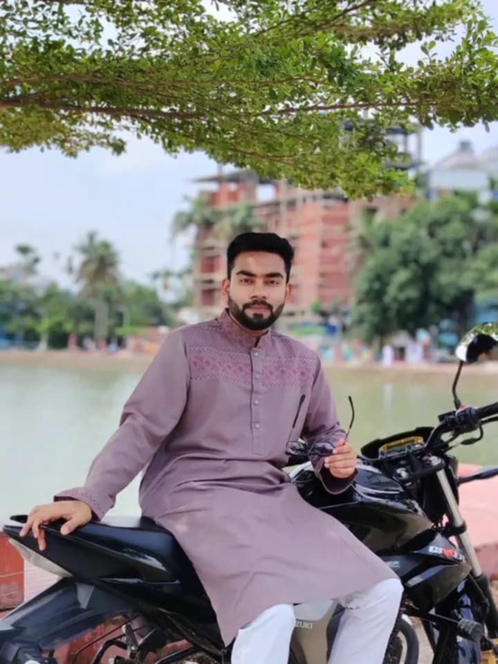 পুকুরে গোসল করতে নেমে কবি নজরুল কলেজ শিক্ষার্থীর মৃত্যু