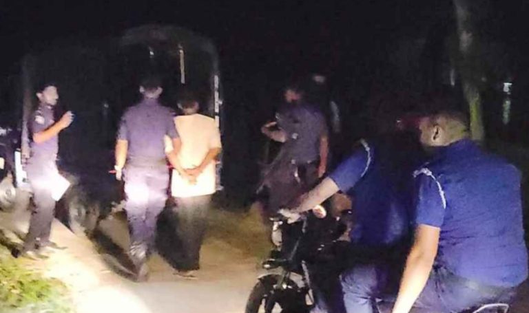 কুড়িগ্রামে ৯৯৯-এ ফোন করে মাদকাসক্ত ছেলেকে পুলিশে দিলেন মা-বাবা