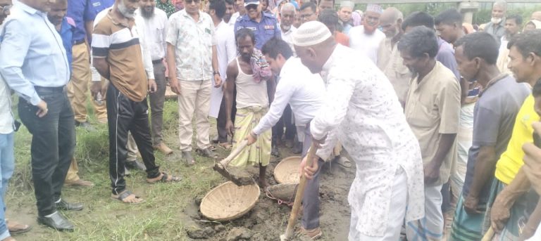 কিশোরগঞ্জে খাল খনন শুরু