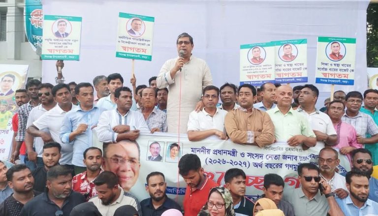 বগুড়ার শিবগঞ্জ ও মোকামতলায় বিএনপির বাজেট উপলক্ষে আনন্দ মিছিল