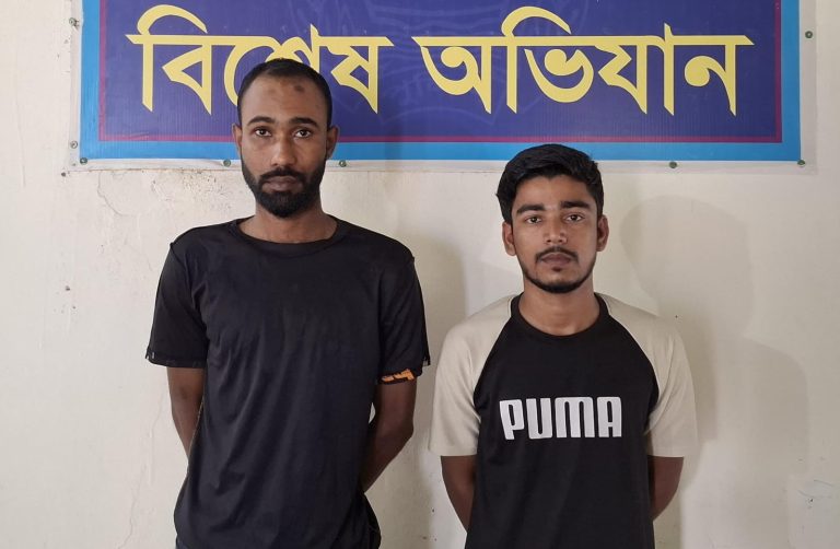 ঘুমের ওষুধ খাইয়ে অটোরিকশা ছিনতাই: ভূরুঙ্গামারীতে চক্রের দুই সদস্য গ্রেফতার
