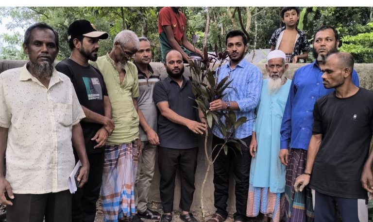 ঝালকাঠি সদর উপজেলার পোনাবালিয়ায় বৃক্ষরোপণ কর্মসূচির উদ্বোধন