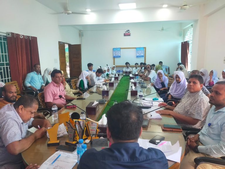 ভোলাহাটে দুর্নীতিবিরোধী বিতর্ক প্রতিযোগিতা ও পুরস্কার বিতরণ অনুষ্ঠিত