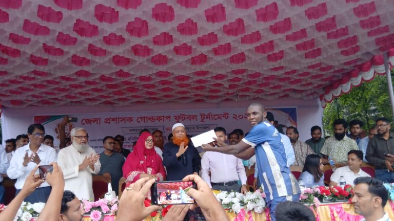 জেলা প্রশাসক গোল্ডকাপ ফুটবলে দেলদুয়ারকে হারিয়ে শুভসূচনা নাগরপুরের