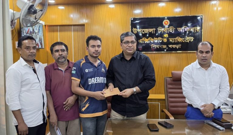মেধাবী শিক্ষার্থীর উচ্চশিক্ষার দায়িত্ব নিলেন প্রতিমন্ত্রী মীর শাহে আলম